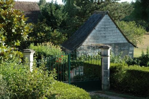 Le Chat Courant Hotel in Centre-Val de Loire