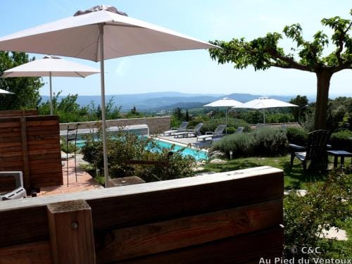 AU PIED DU VENTOUX Hotel in Flassan