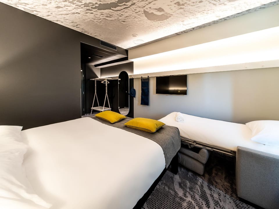 Guestroom