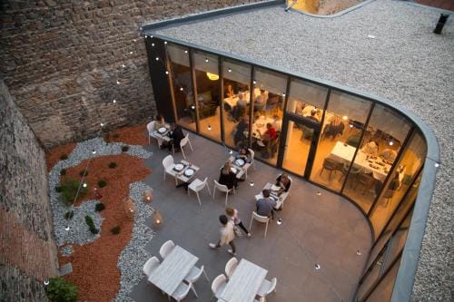 Le Patio Hotel in Auvergne-Rhône-Alpes