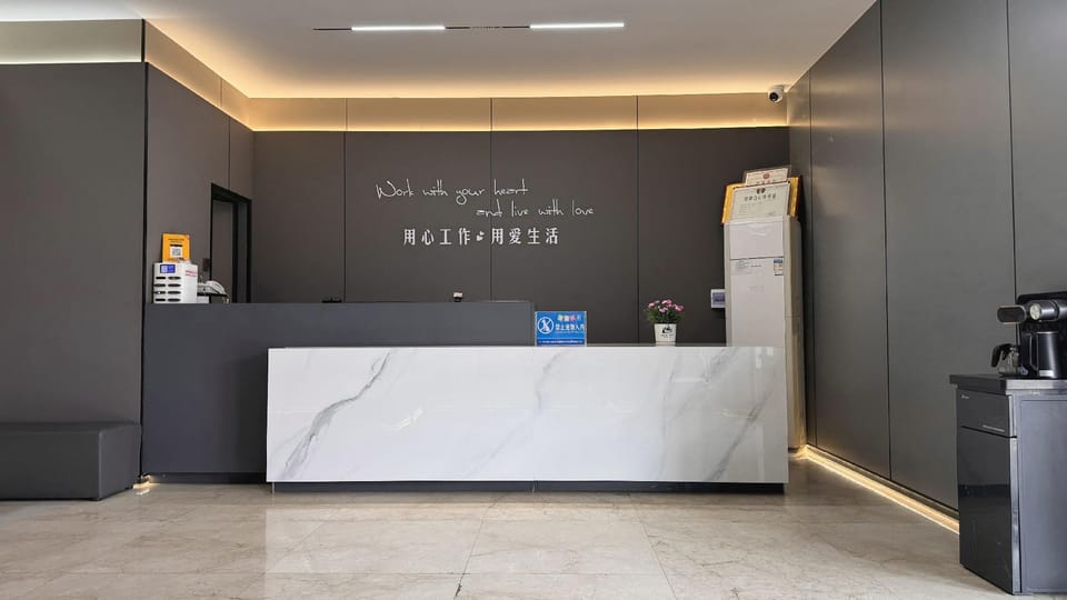 Longshan Business Hotel Hotel in China
