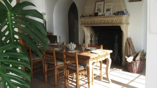 Le Petit Bois Hotel in Centre-Val de Loire