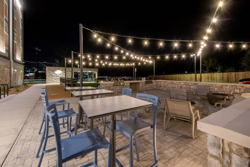 Everhome Suites San Antonio Lackland near Seaworld Hotel in San Antonio