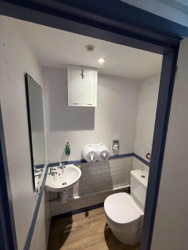 Family Room Hostel in Perranporth