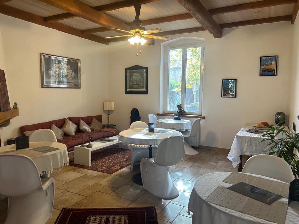 L effet mer Hotel in Arles