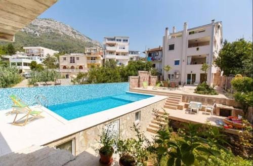Villa Nuna Hotel in Montenegro
