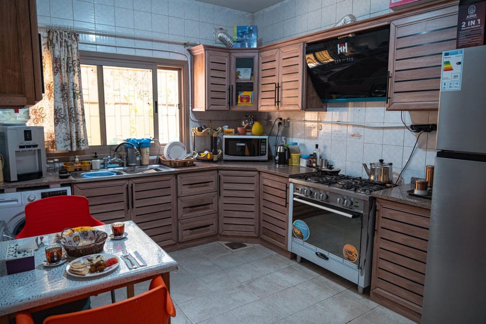 Extra Traveller Hostel in Eilat