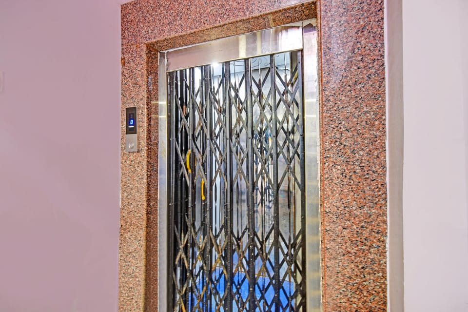 SPOT ON Maa Tara Guest House Hotel in Hyderabad