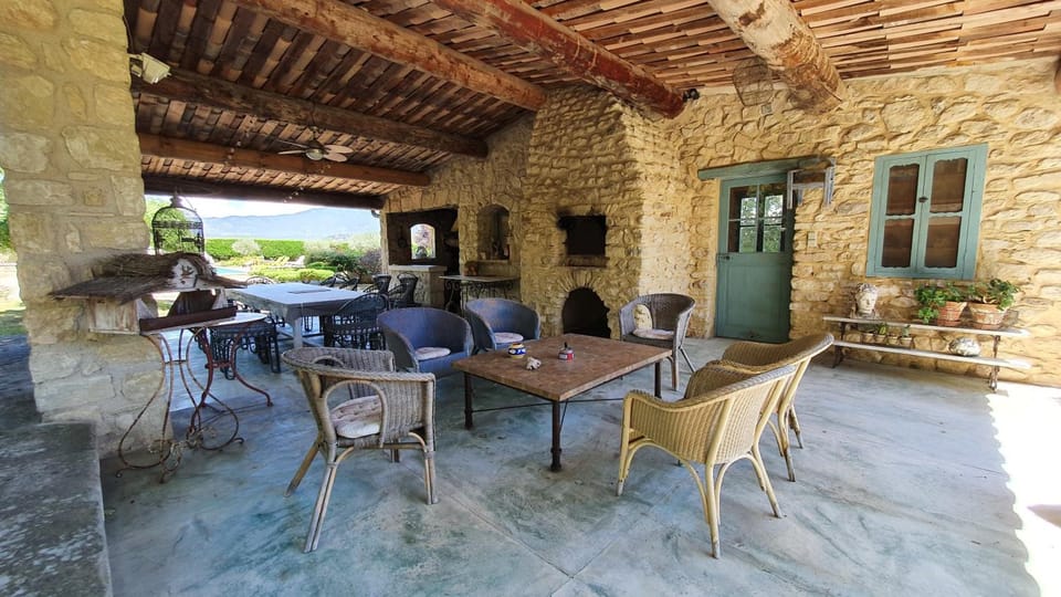 gite Mas Antinea Hotel in Mazan