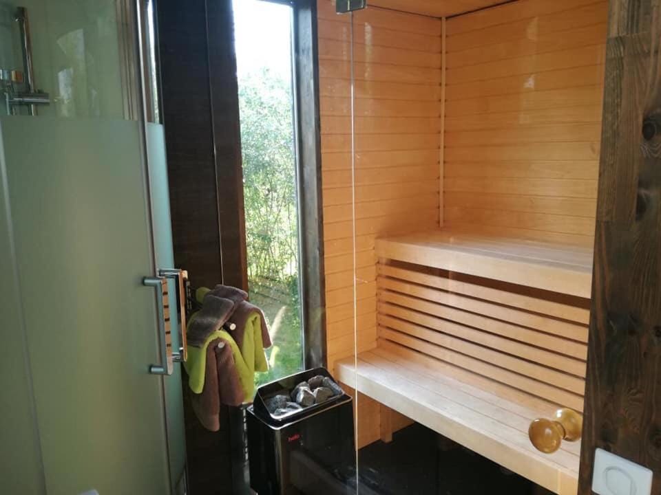 Les nuits insolites de la mothe - hebergement en bulle ou tiny house avec spa privatif Hotel in Vosges