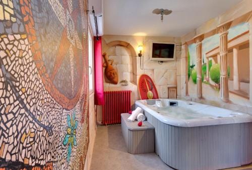 Chambre VENUS avec Jacuzzi privatif Hotel in Auvergne-Rhône-Alpes