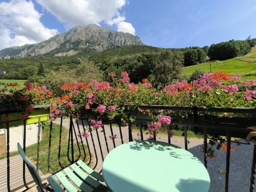 Les Clarines Perceneige - Chambre d'Hotes Vue Sur Montagne & SPA Hotel in Provence-Alpes-Côte d'Azur