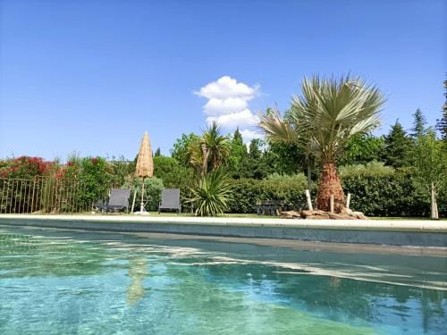 Le fare tchanque chambre d'hotes, parking gratuit sur place Hotel in Cavaillon