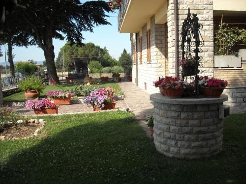 B&B Le Stagioni Hotel in Bastia Umbra