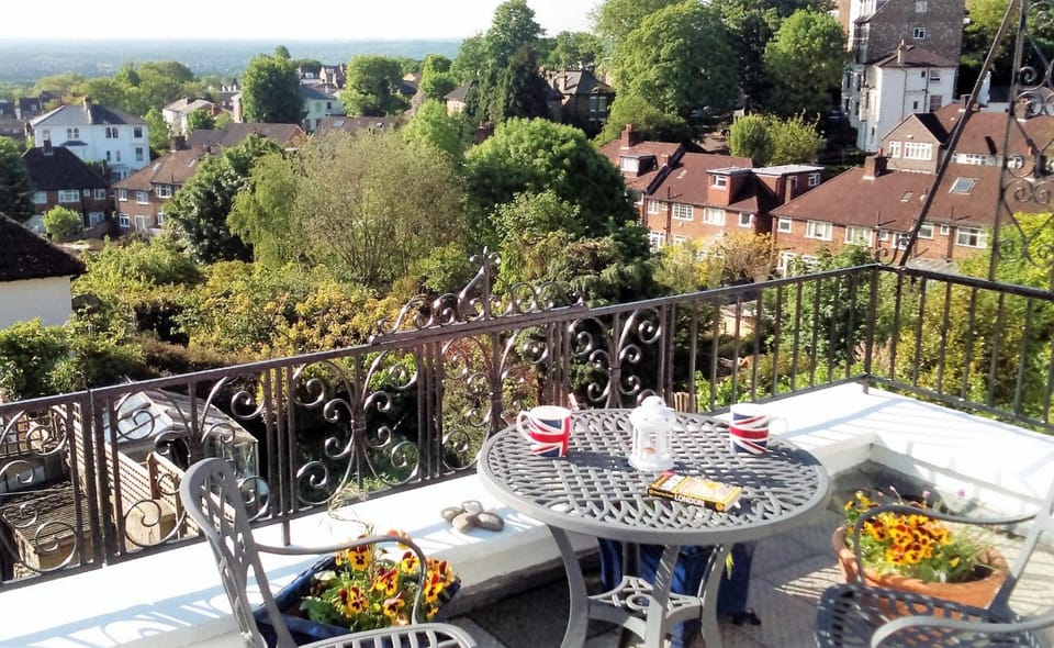 Crystal Palace B&B Hotel in London Borough of Croydon