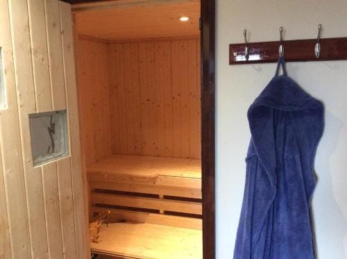 Ty Mawr at Bethania B&B Rooms and Crumble Cottage Hotel in Wales