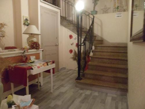 LE MODERNE VEYNES - Location d'appartements a la nuitee Hotel in Provence-Alpes-Côte d'Azur