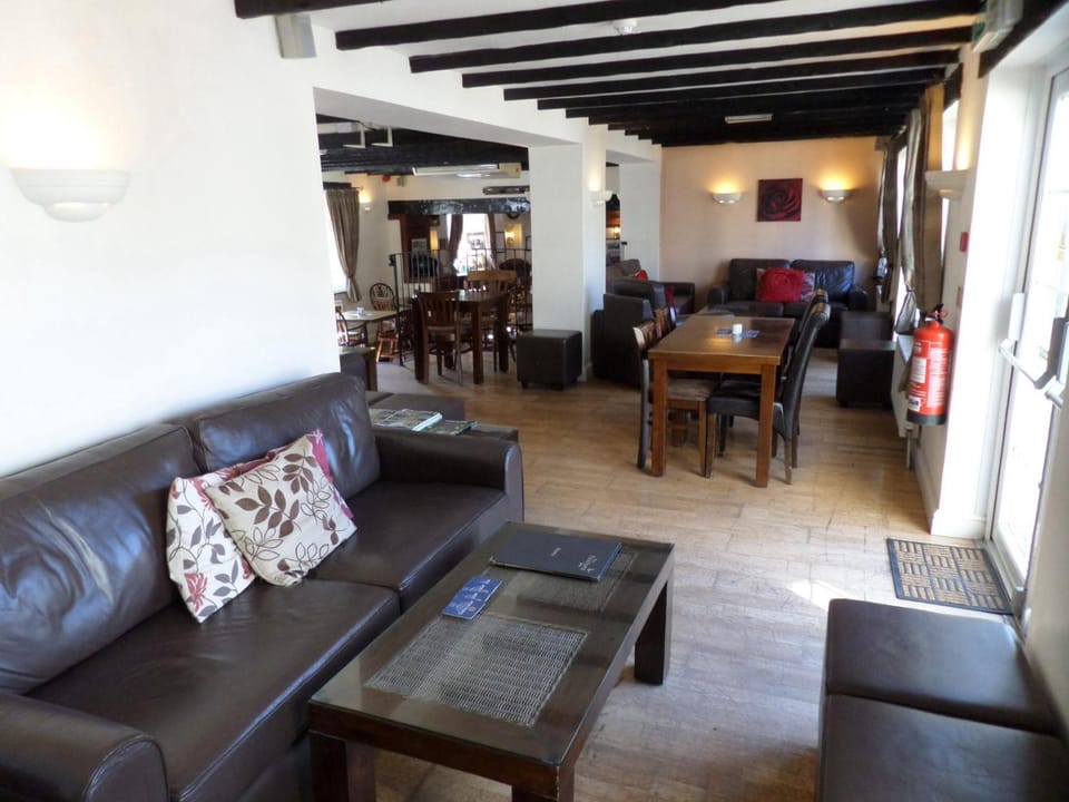 The Poachers Inn Hotel in North Dorset District