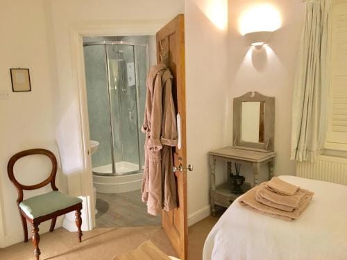 SmallBrook Cottage Hotel in Broadway