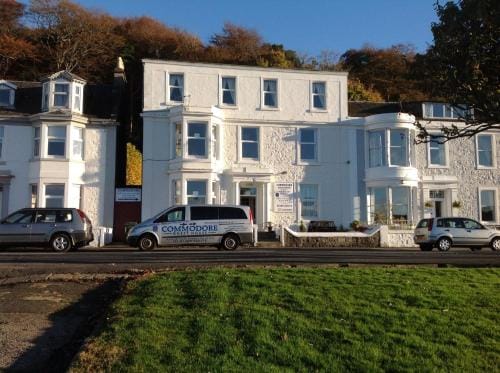 Commodore Guesthouse, Seaside Holiday Suites Hotel in Scotland