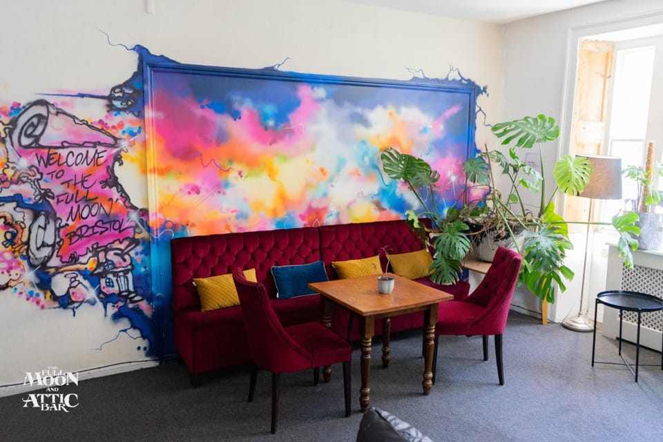 The Full Moon Backpackers Hostel in Bristol