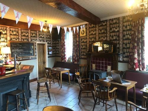 Rheolau arms Hotel in Wales