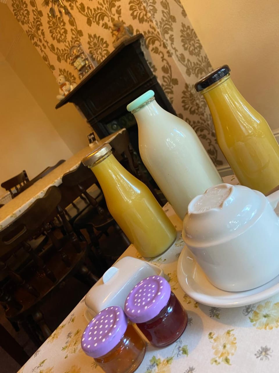 Nettleton Country House Hotel in West Lindsey District