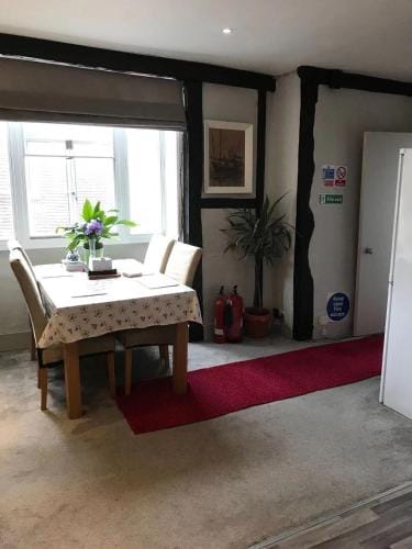 Golden Cross Guesthouse Hotel in Oxford