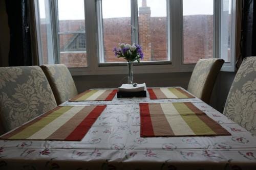 Golden Cross Guesthouse Hotel in Oxford