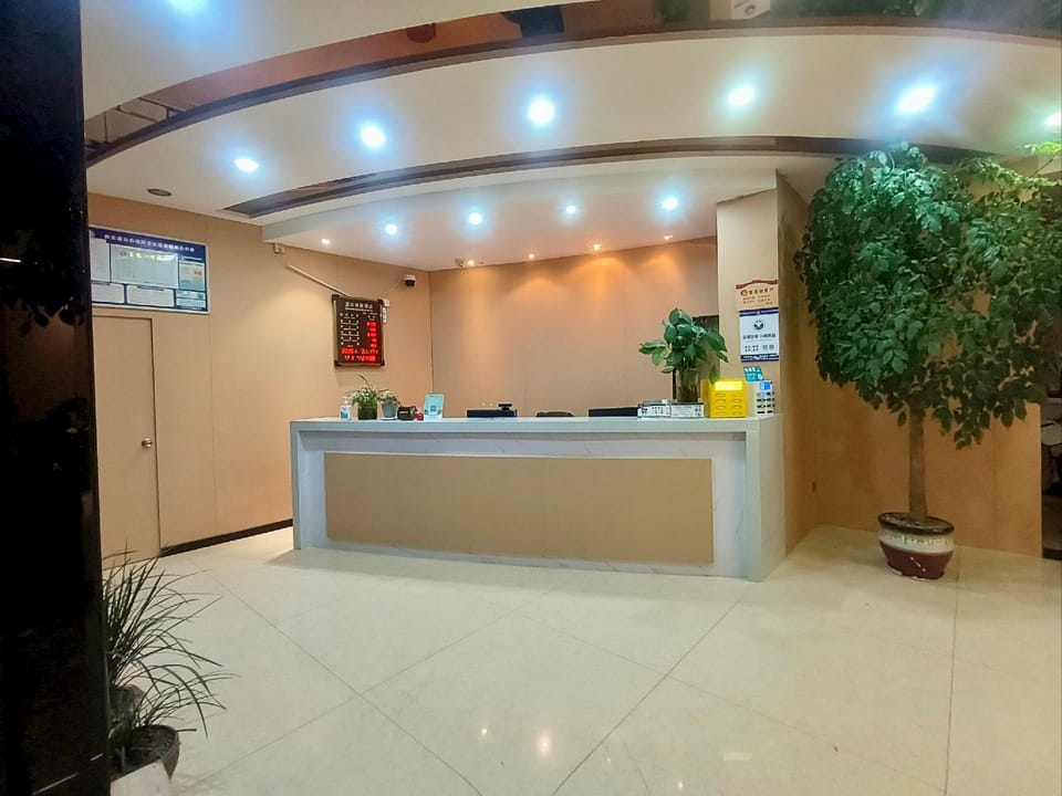 Vino Business Hotel (Qingyuan Bus Station Branch) Hotel in Zhejiang
