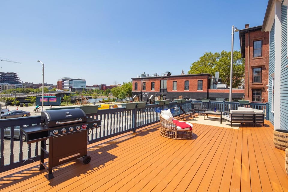 The Hill Apartment hotel in Providence