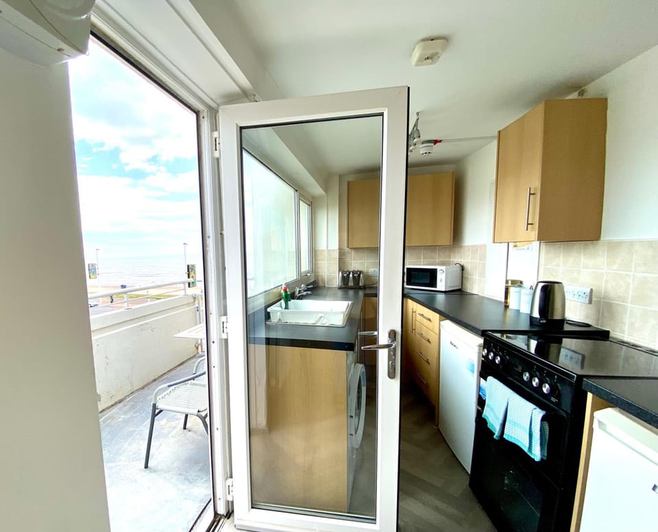 Kennedy House by Blackpool Service Apartments Hotel in Blackpool