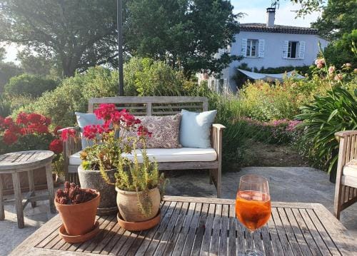 Lou Pantai, Bed and Breakfast, double room Hotel in Aix-en-Provence