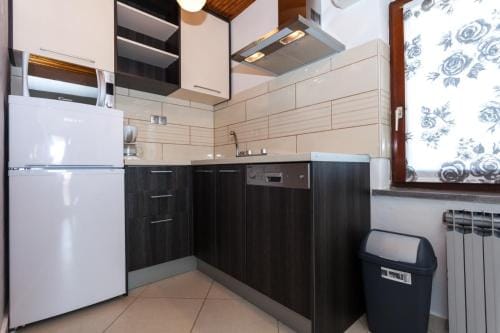 Apartments and rooms with parking space Pakostane, Biograd - 24768 Hotel in Šibenik-Knin County, Croatia