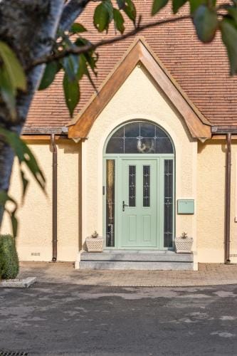 Tollyrose Country House Hotel in Northern Ireland