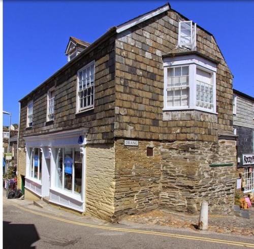 Drang house all rooms have stairs Hotel in Padstow
