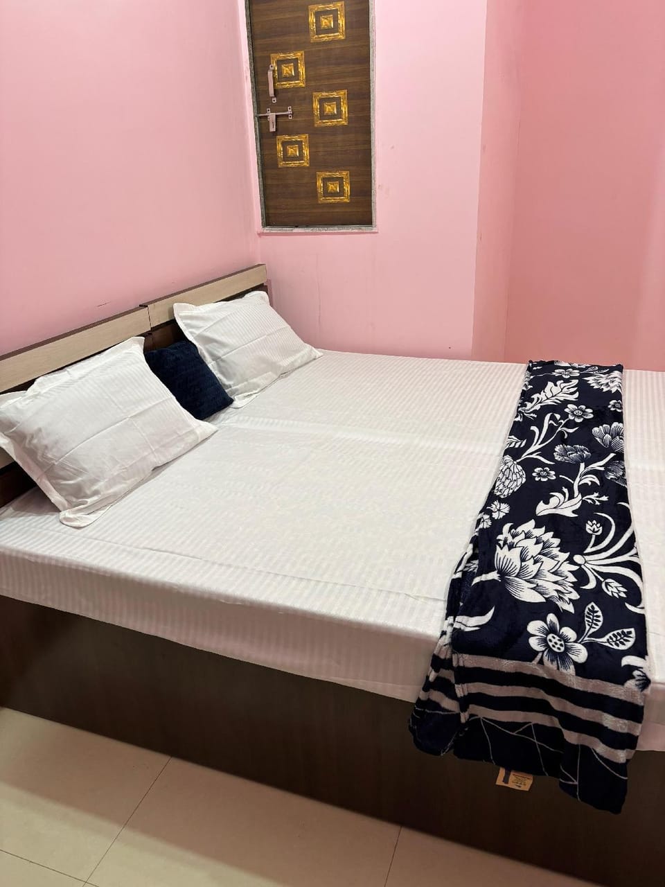Hotel Blue Orchid  Hotel in India