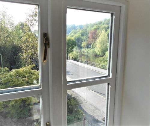 Riverside Bed & Breakfast Hotel in Telford