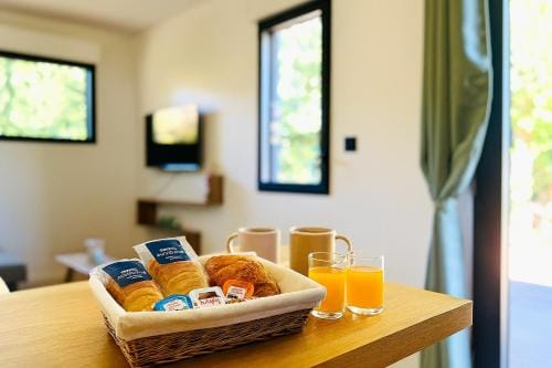 Domaine du Mafay - LODGE BROCELIANDE Lodge in Brittany