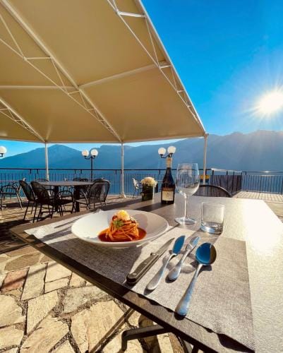 Terrazza del Brivido, Hotel Paradiso Hotel in Tignale