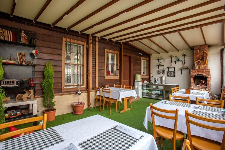 APRİL HOTEL Hotel in Istanbul