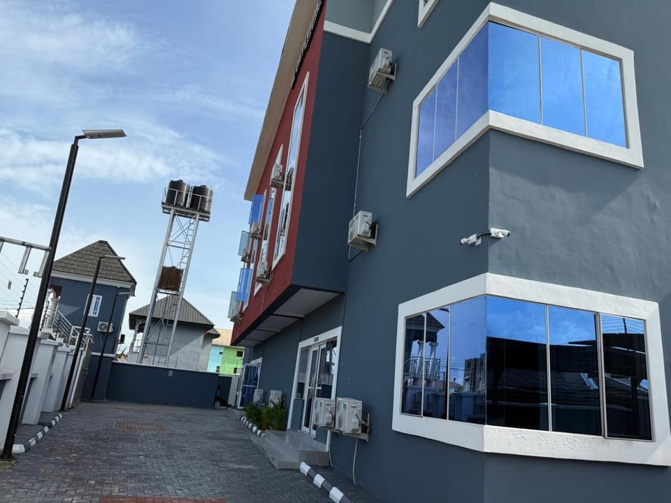 El-Patevadan Hotel and Suite Hotel in Nigeria