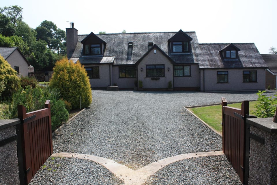 Lon y Traeth Bed & Breakfast Hotel in Wales