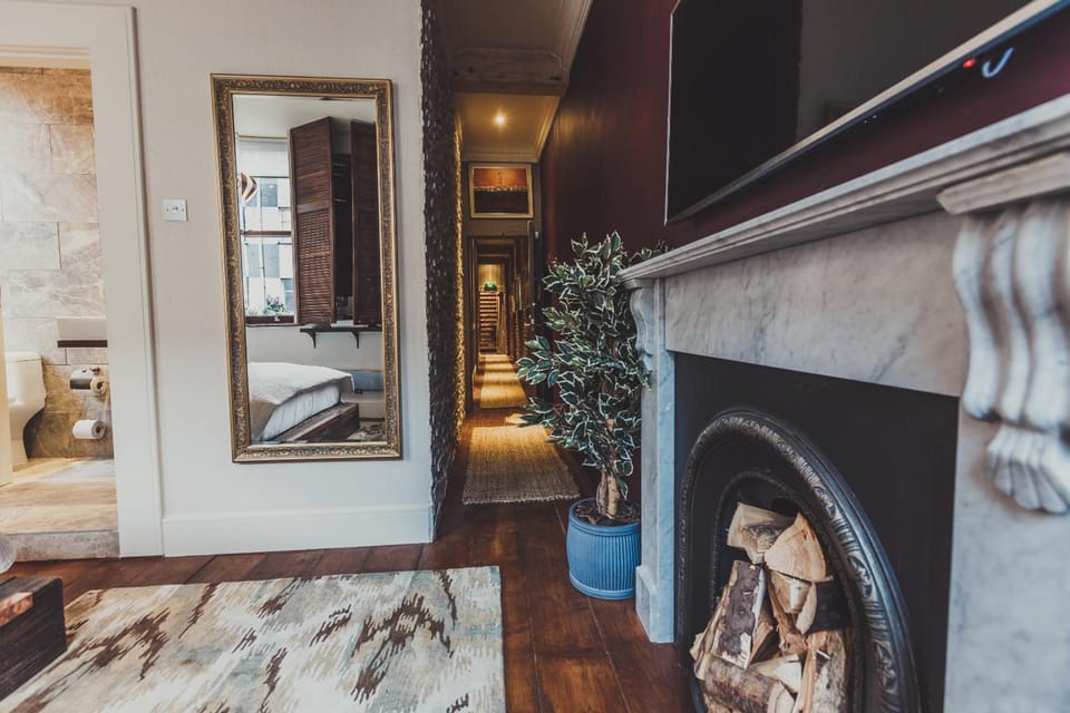The Cow Hollow Hotel Hotel in Manchester