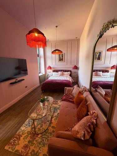 The Lillie at The Bank by Coorie Doon Stays Hotel in Troon