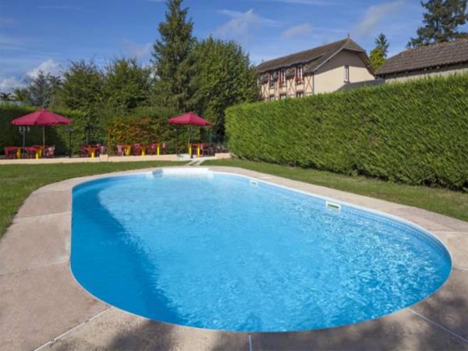 Le Chalet de la Foret Hotel 3 etoiles et Restaurant Hotel in Centre-Val de Loire