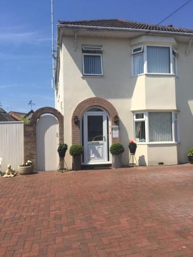 San Michele Guest House Hotel in Poole