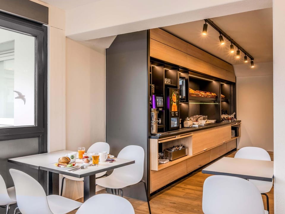 Bar/lounge