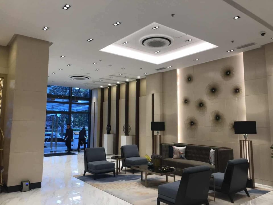 One Uptown Residence BGC Apartment hotel in Makati