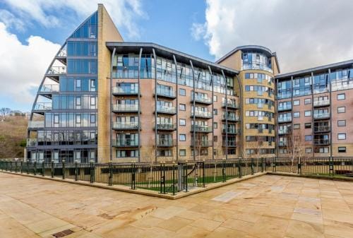 Victoria Mills Apartment Shipley Hotel in Bradford